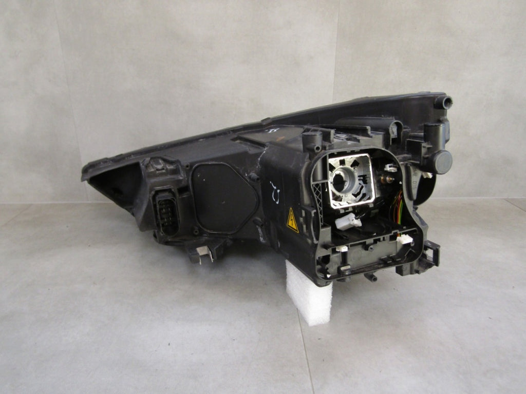 Prednji far AUDI A1 xenon 8X 10-14 desni RH
