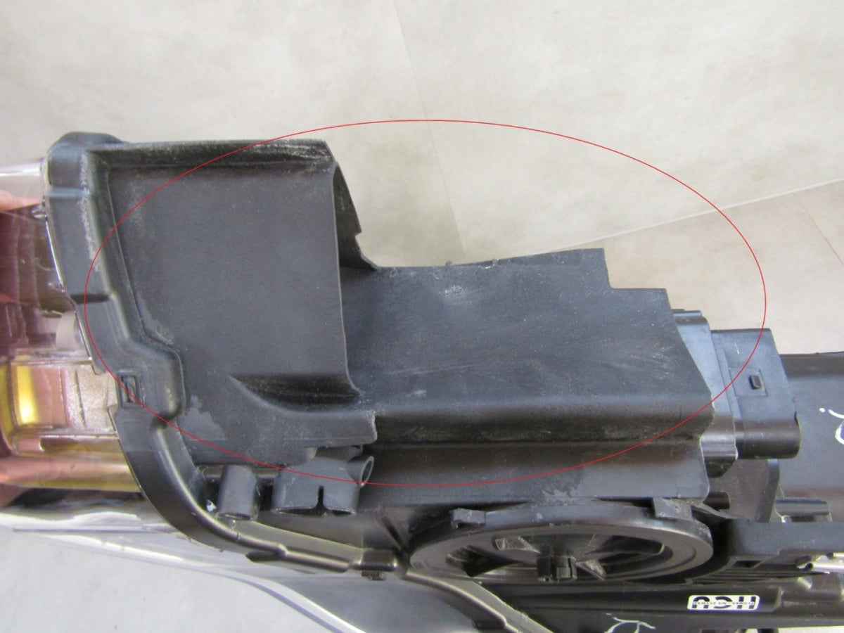 Prednji far AUDI A1 xenon 8X 10-14 desni RH