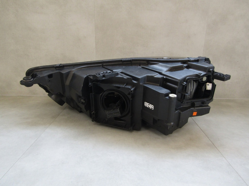 Prednji far Audi Q5 80A FULL LED 16-21 RH desni