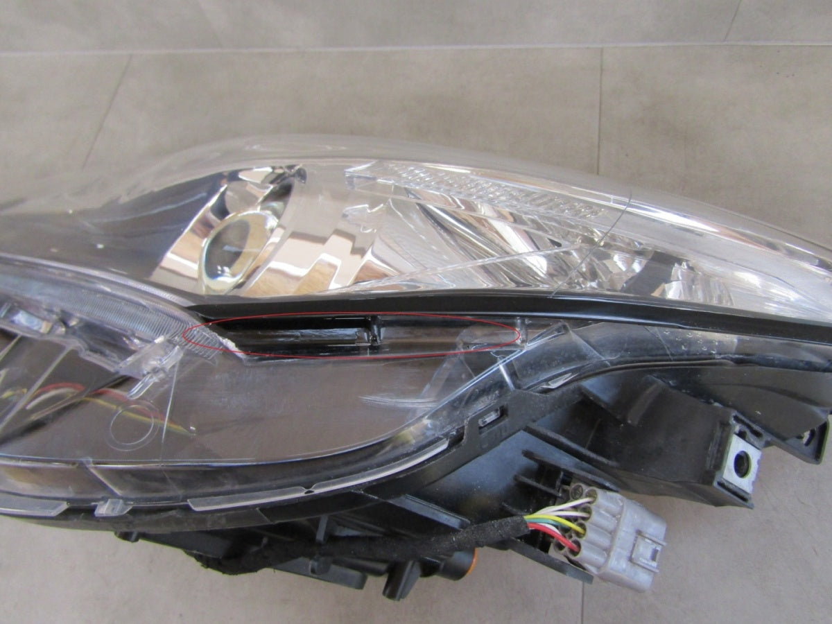 Prednji far TOYOTA AURIS 2 II halogen + LED 12-15 LH lijevi 81150-02E21