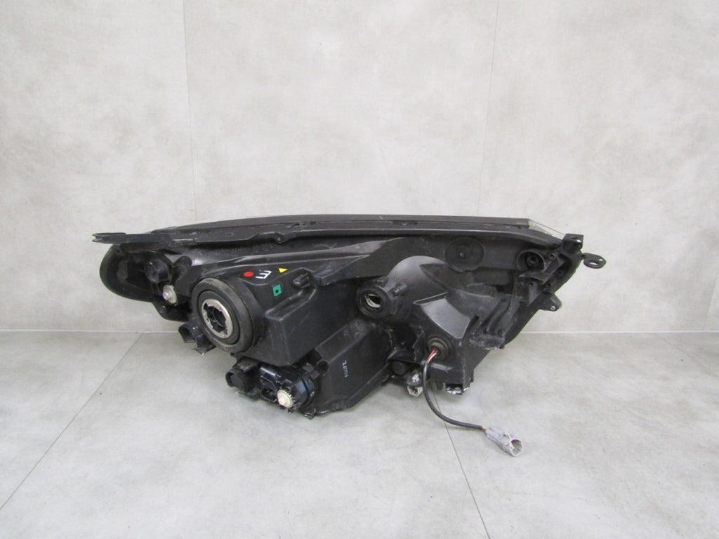 Prednji far TOYOTA RAV4 IV 4 LIFT halogen 15-18 LH lijevi