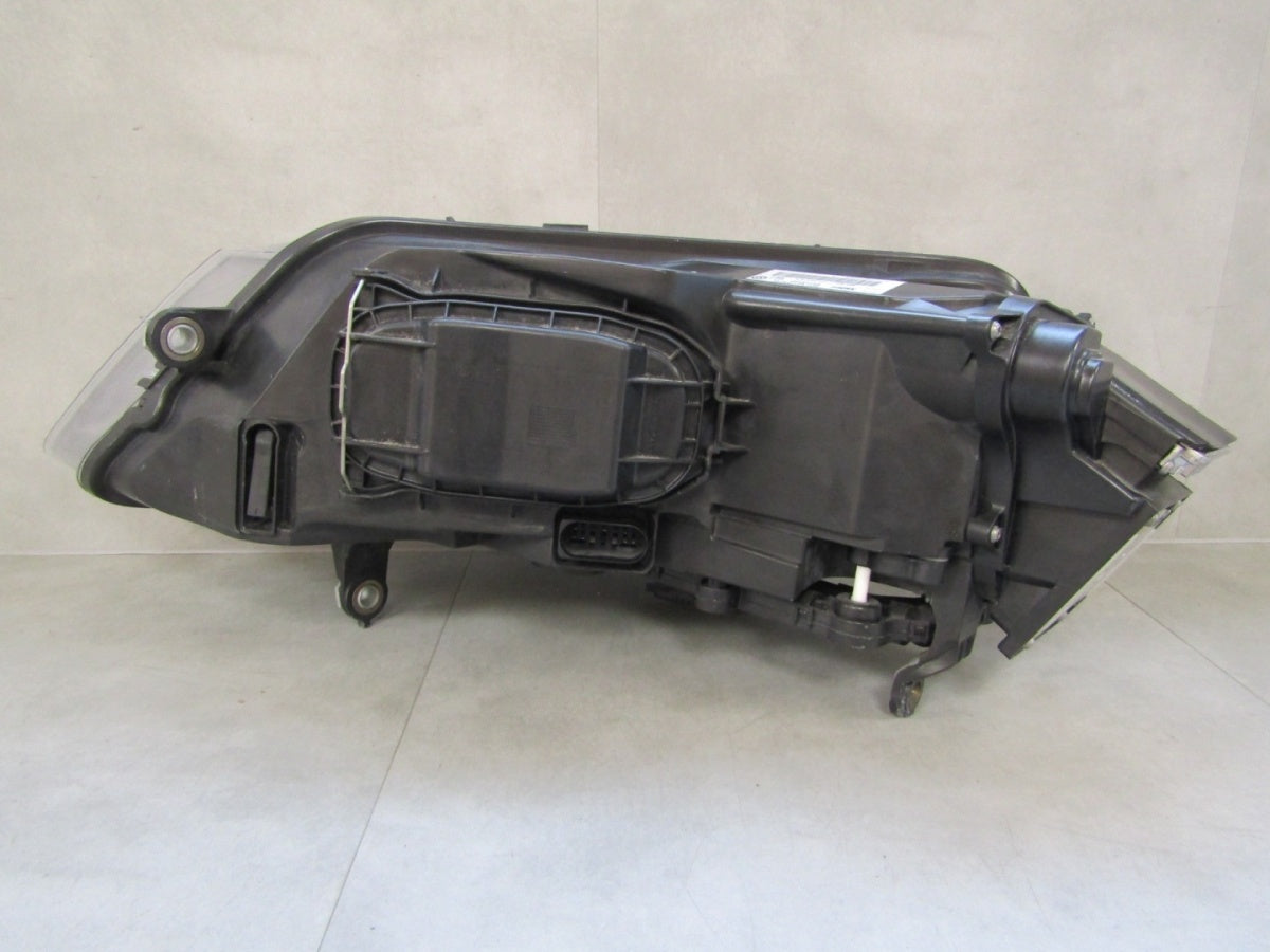 Prednji far VOLKSWAGEN PHAETON I xenon zakretni 02-06RH desni 3D1941032E