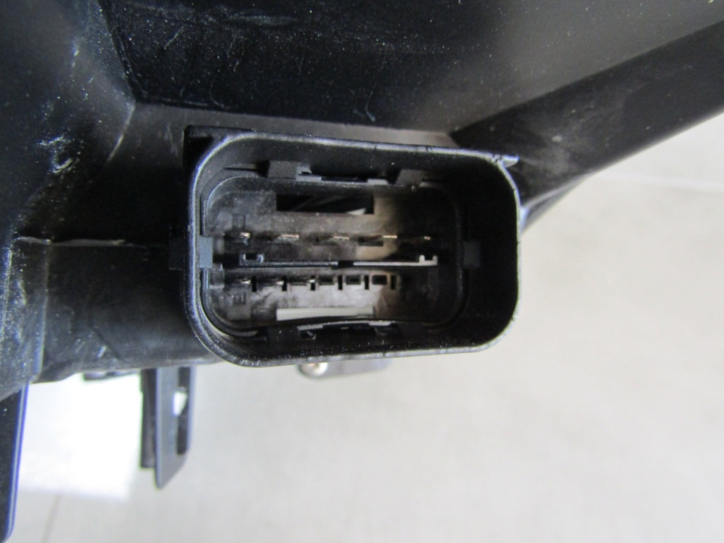 Prednji far BMW 3 F30 F31 xenon nezakretni 11-15 RH