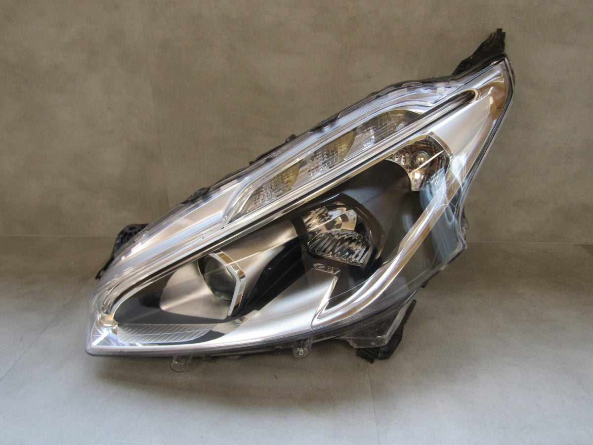 Prednji far Peugeot 208 I Lift halogen sa sočivom 15-19 LH 9810805780