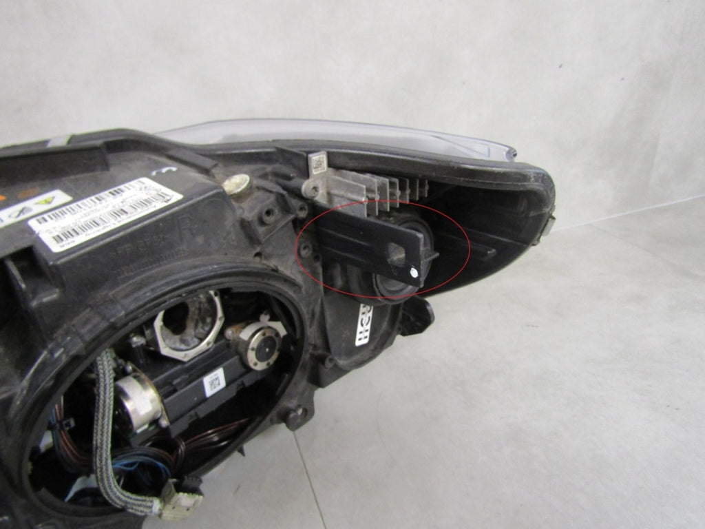 Prednji far BMW 4 F32 F33 F36 xenon zakretni 13-17 RH desni 7424108