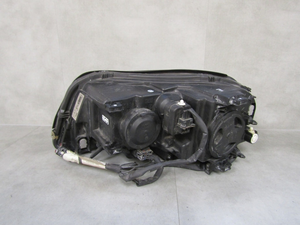 Prednji far Volvo XC90 1 I LIFT xenon zakretni 06-14 RH desni 31111846