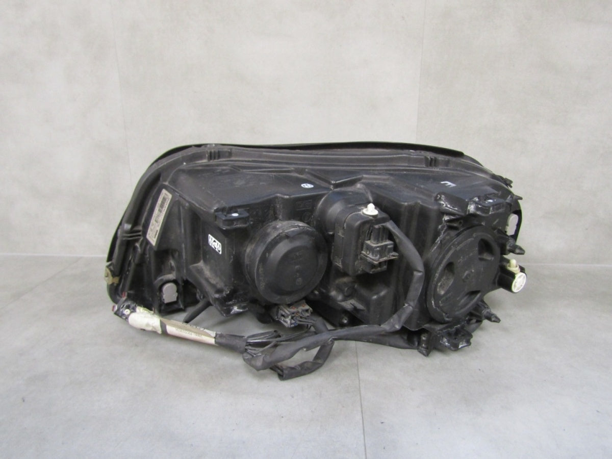 Prednji far Volvo XC90 1 I LIFT xenon zakretni 06-14 RH desni 31111846