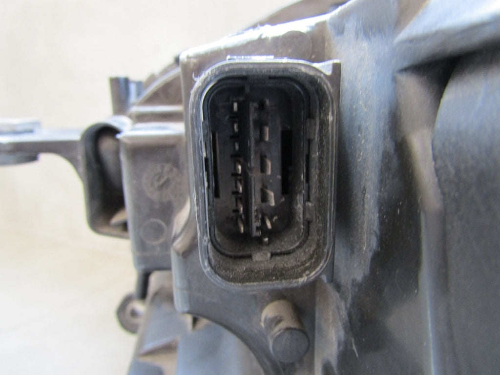 Prednji far Mini Countryman R60 xenon zakretni 10-17 RH 9802270