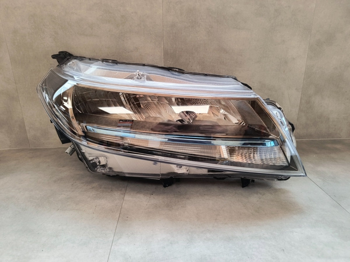 Prednji far Suzuki Vitara 2 II LED LIFT 24- RH desni KOITO 100 7R016