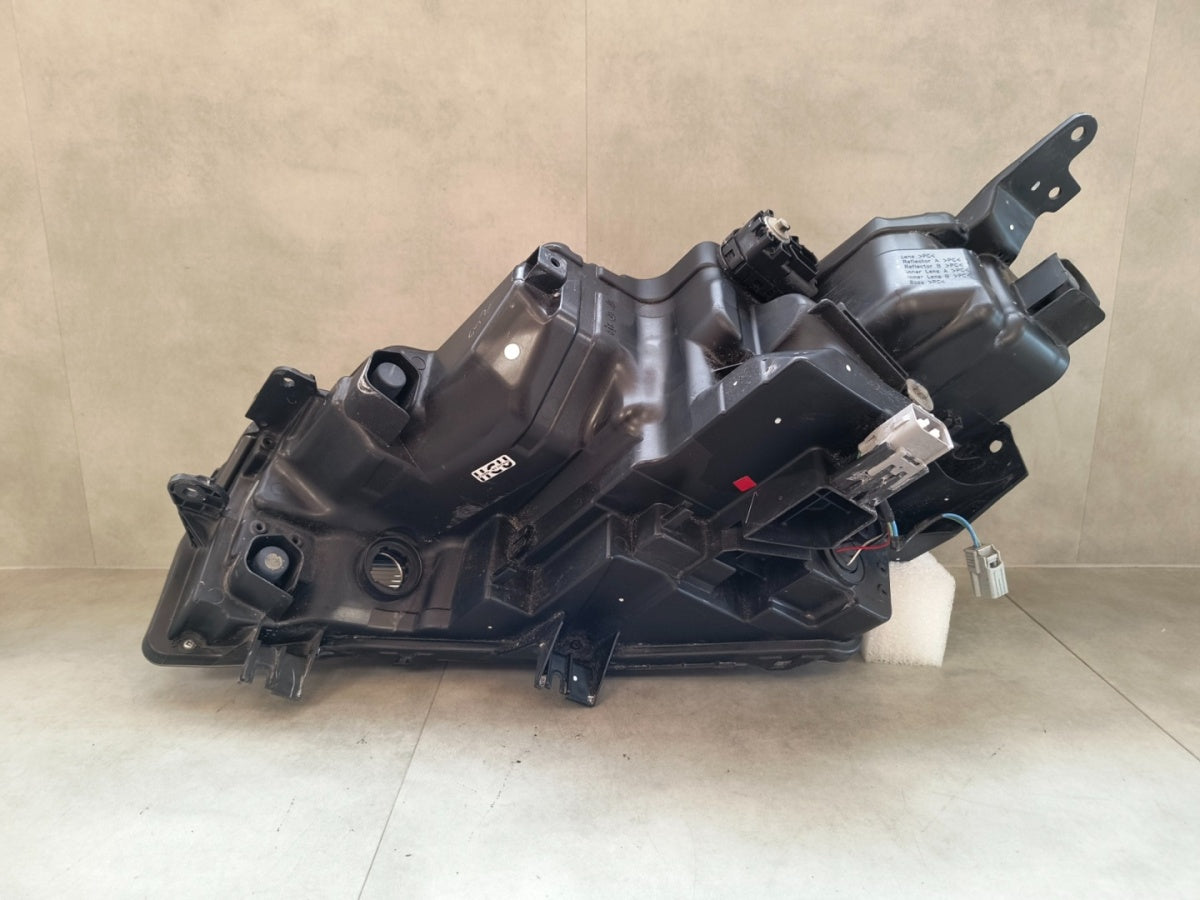 Prednji far Suzuki Vitara 2 II LED LIFT 24- RH desni KOITO 100 7R016