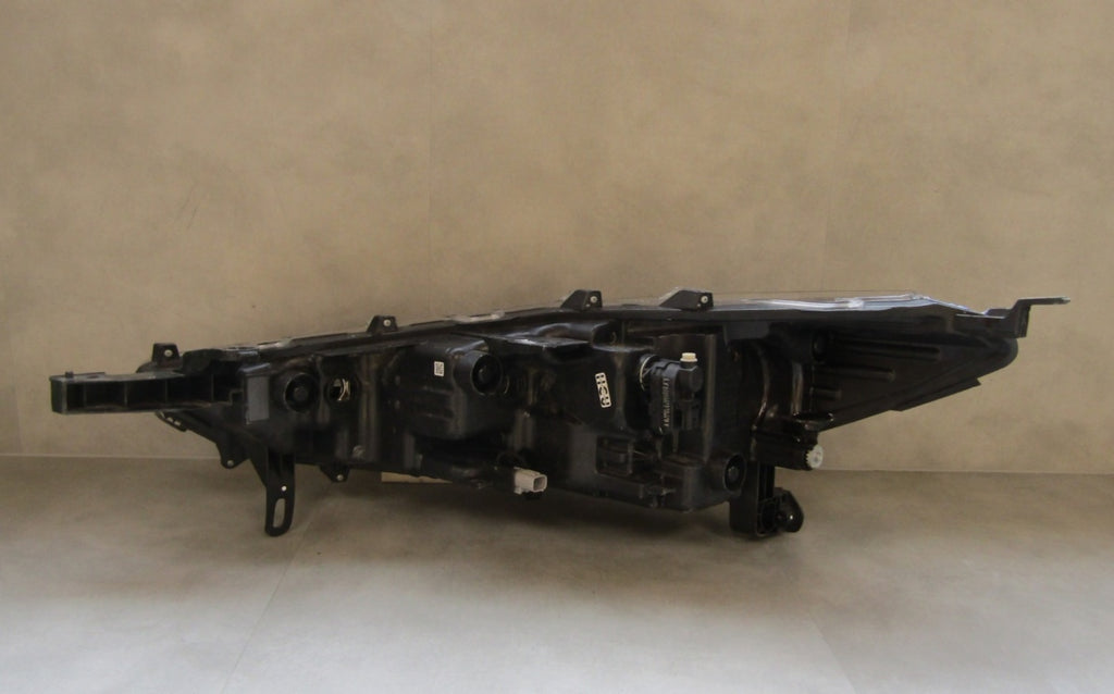 Prednji far TOYOTA COROLLA CROSS LED 20- RH