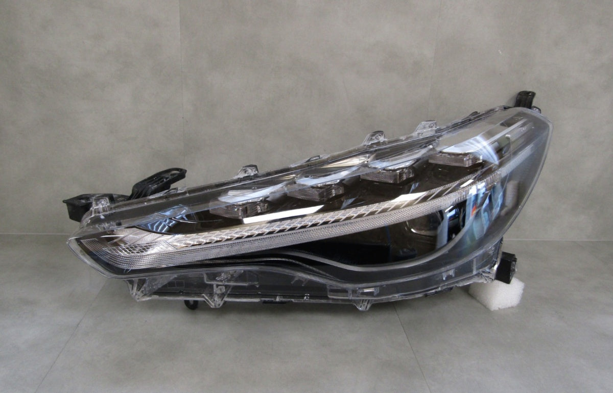 Prednji far TOYOTA COROLLA CROSS FULL LED 20- LH