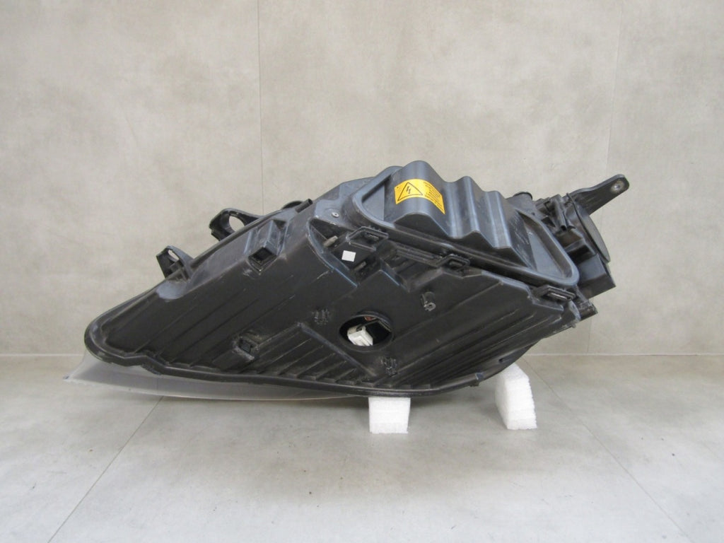 Prednji far VOLVO V 40 II xenon 12-16 RH desni 31283333