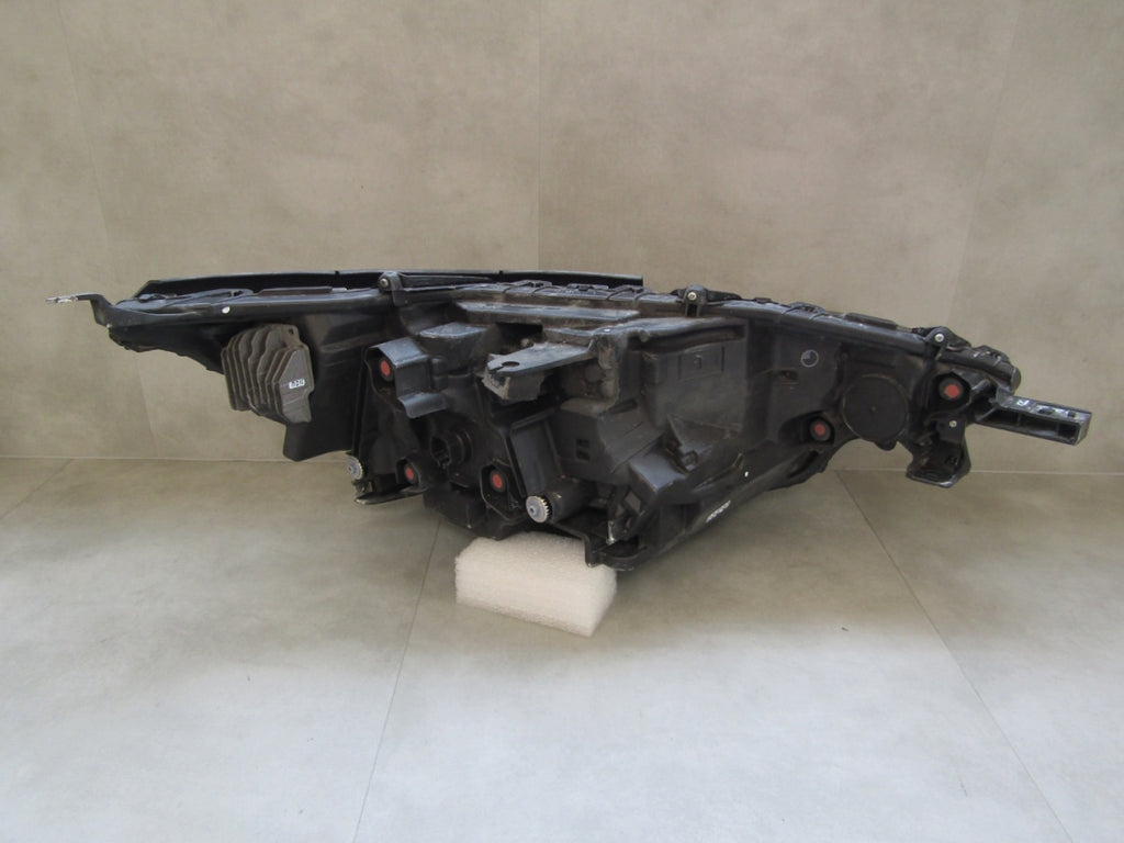 Prednji far Toyota BZ4X FULL LED 22- LH