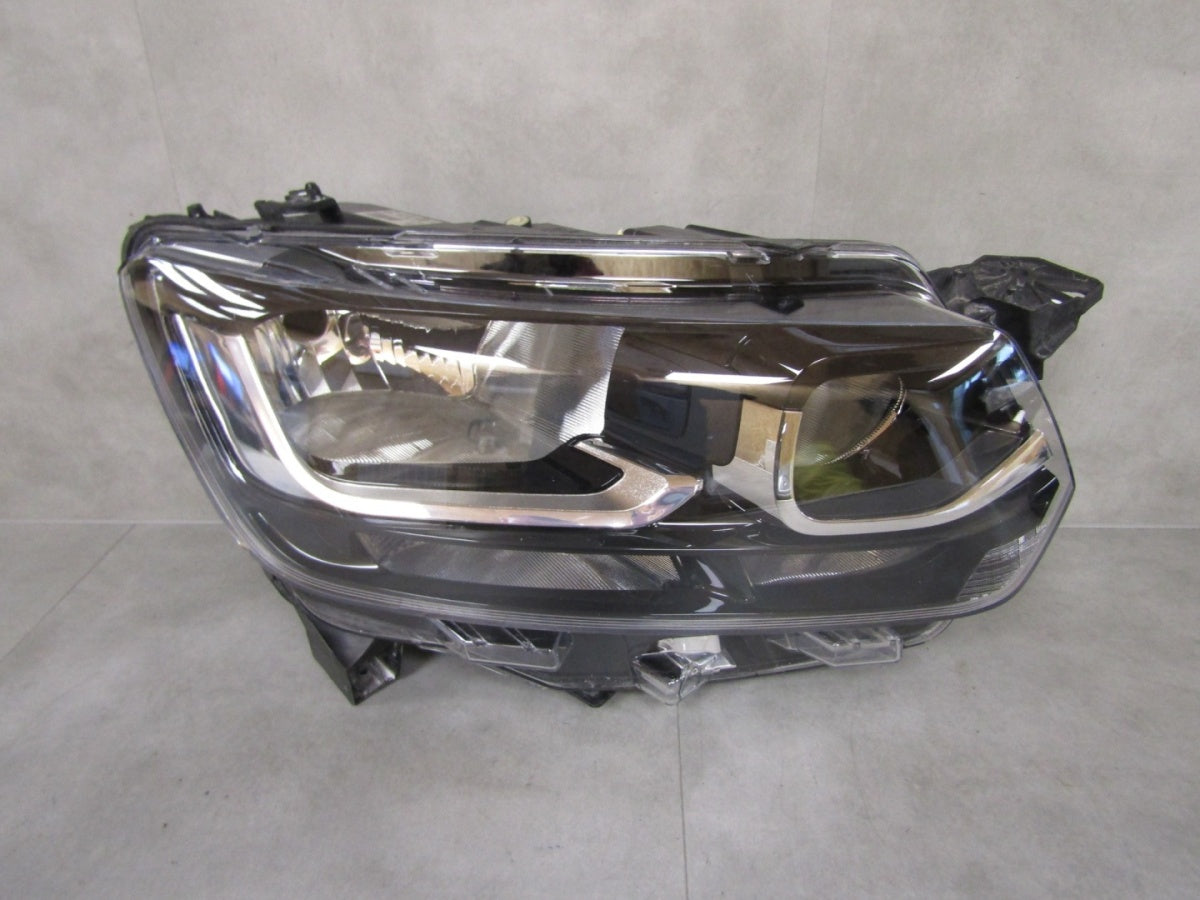 Prednji far TOYOTA PROACE CITY halogen RH PRAWA19- 9835780580