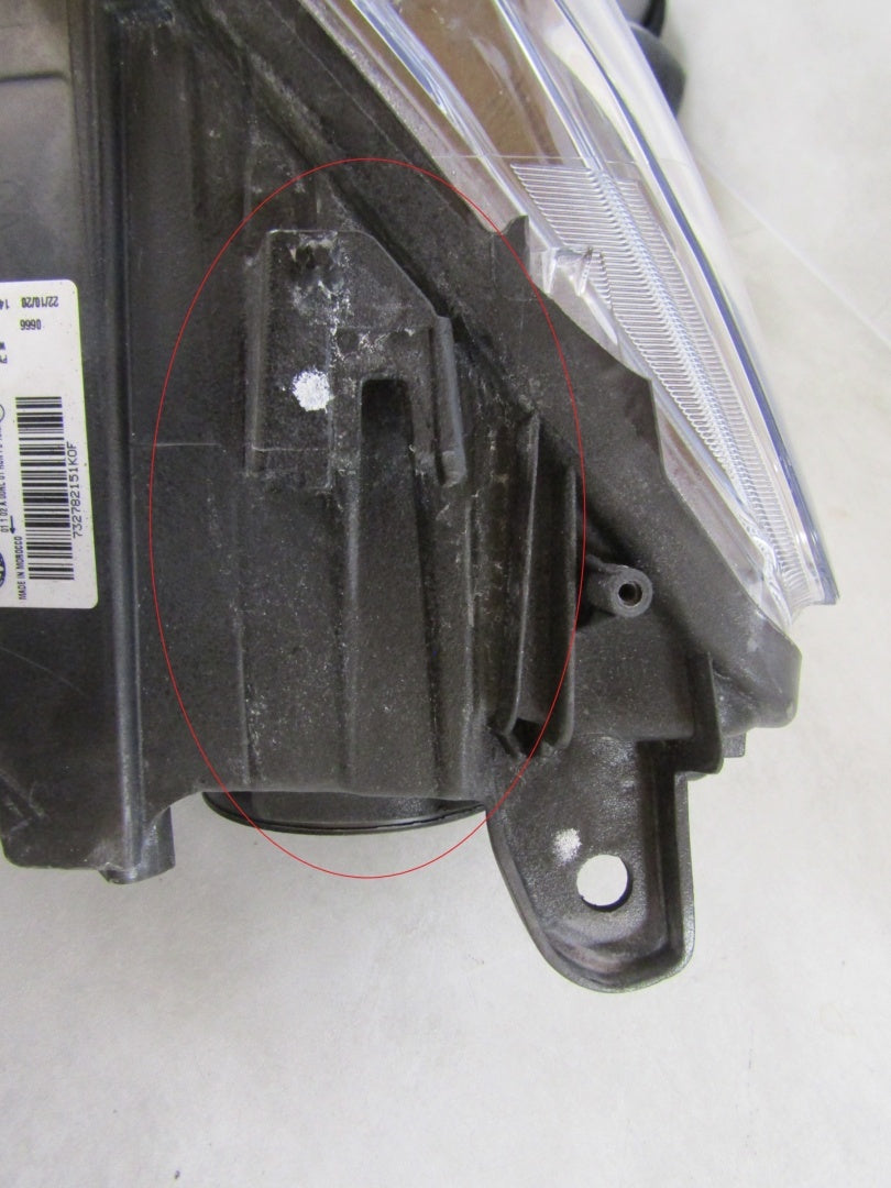 Prednji far TOYOTA PROACE CITY halogen RH PRAWA19- 9835780580