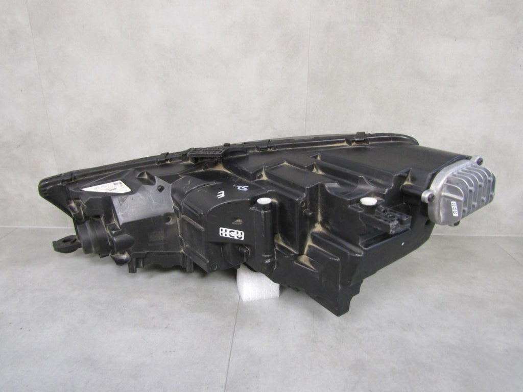 Prednji far Audi A4 B9 FULL LED MATRIX 15-19 RH desni