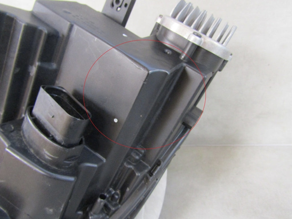 Prednji far Audi A4 B9 FULL LED MATRIX 15-19 RH desni