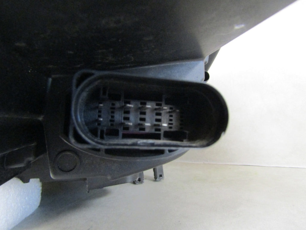 Prednji far Audi A4 B9 FULL LED MATRIX 15-19 RH desni