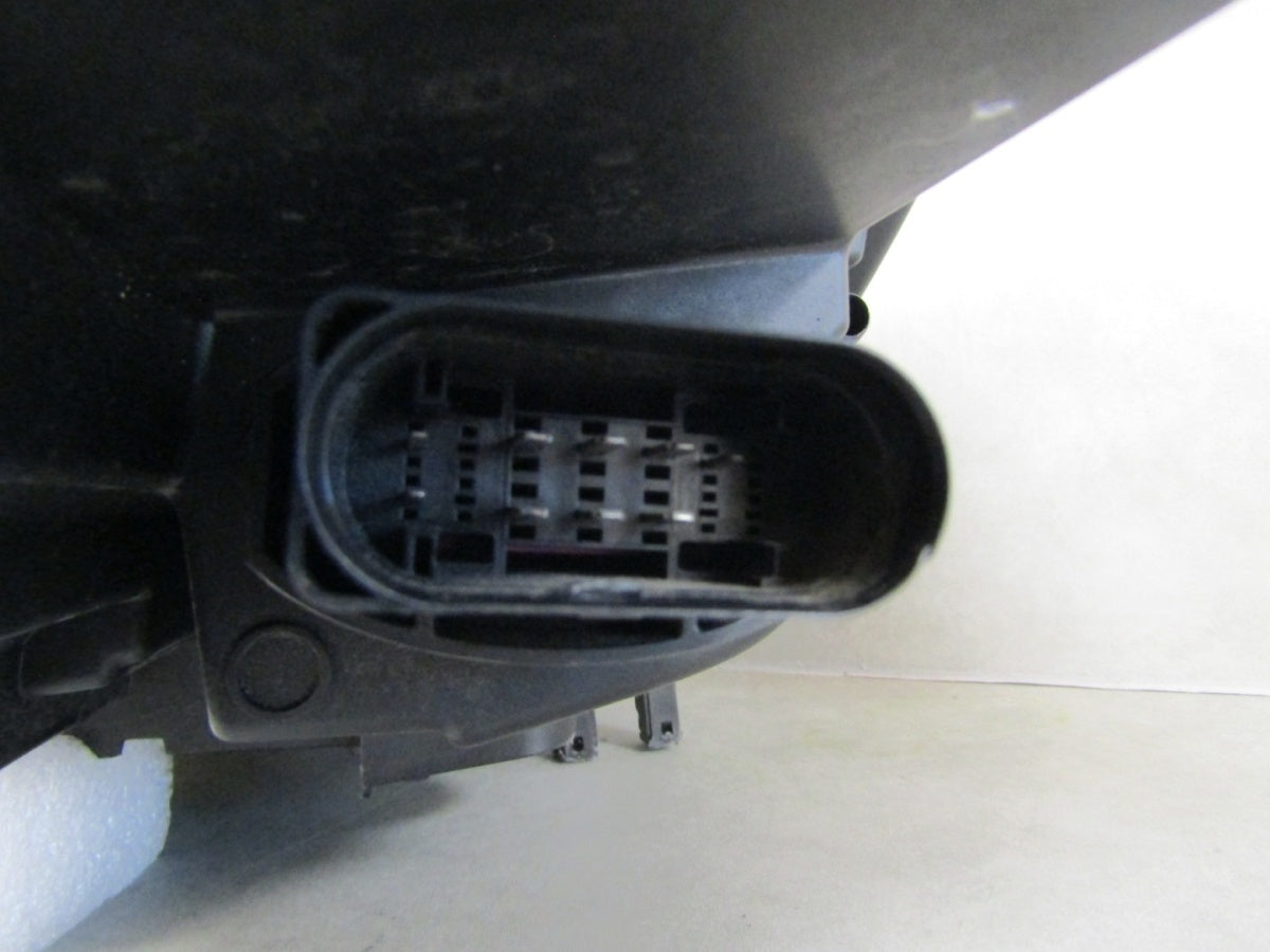 Prednji far Audi A4 B9 FULL LED MATRIX 15-19 RH desni