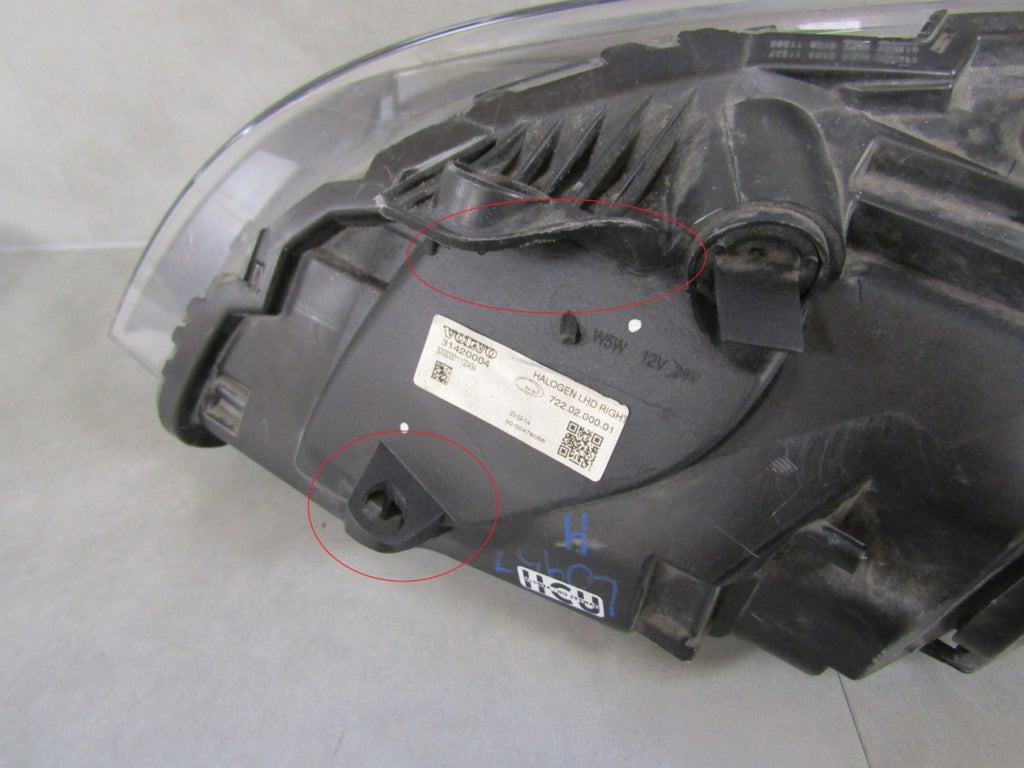 Prednji far Volvo V40 halogen 12-16 RH 31420004