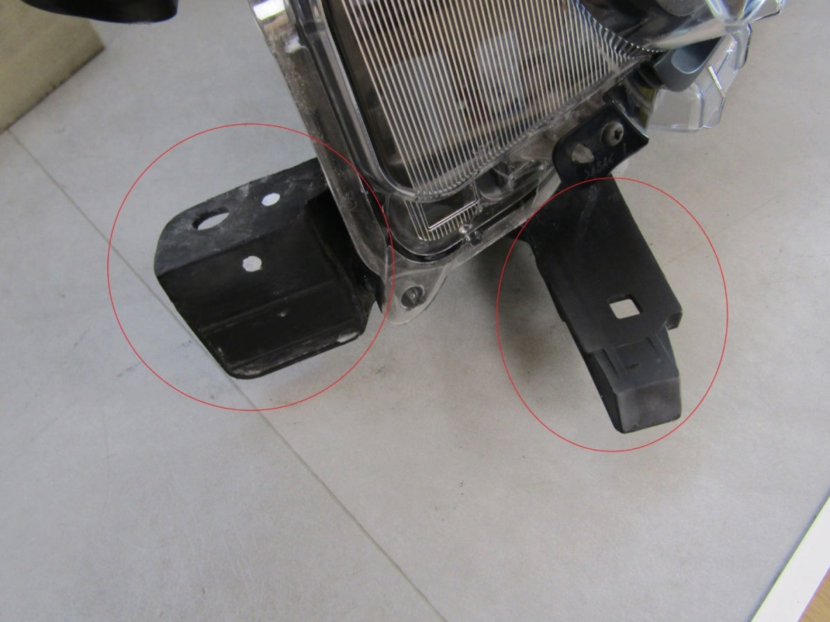 Prednji far TOYOTA HILUX VIII 8 LIFT FULL LED LH lijevi 20-