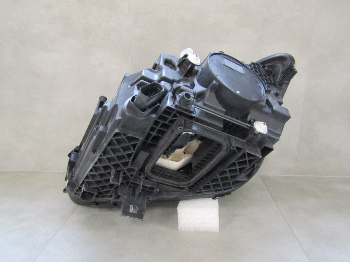 Prednji far Mercedes B klasa 247 Lift MULTIBEAM 23- RH A2479061404