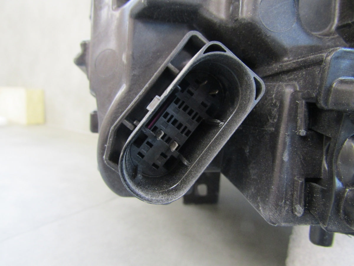 Prednji far Mercedes B klasa 247 Lift MULTIBEAM 23- RH A2479061404