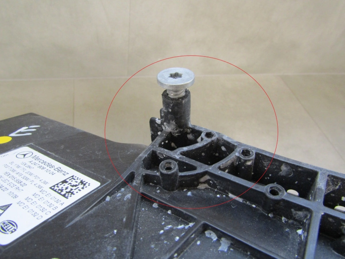 Prednji far Mercedes B klasa W247 Lift LED PERFORMANCE 22- RH A2479061004