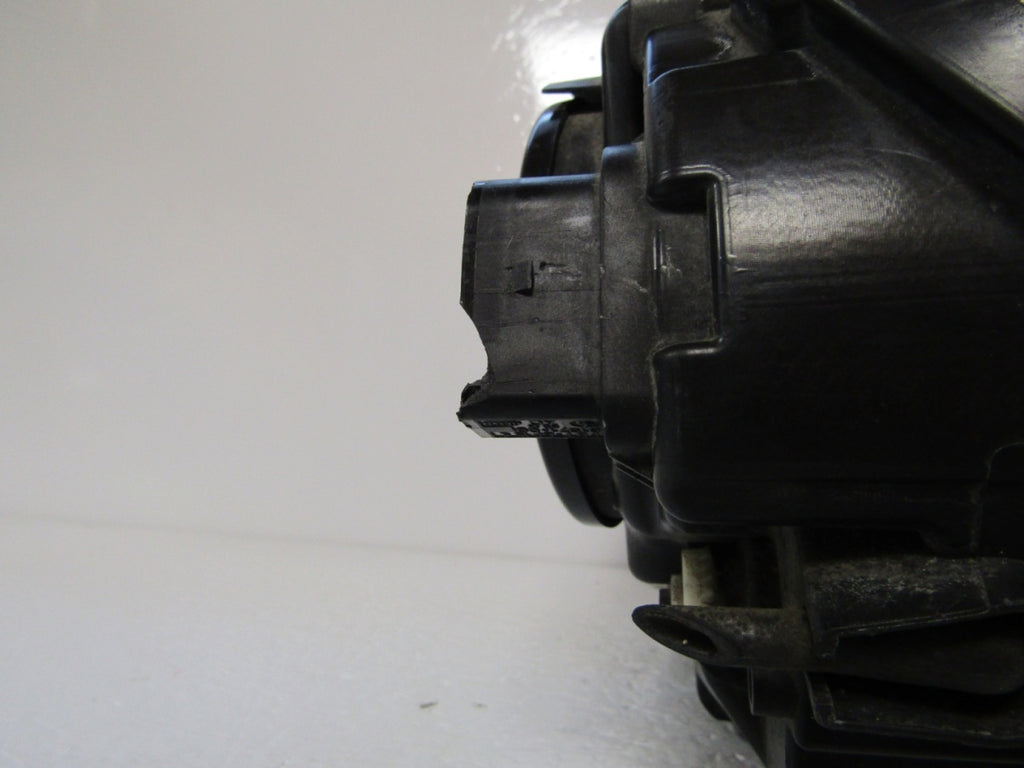 Prednji far VW Beetle 5C halogen 11-19 RH