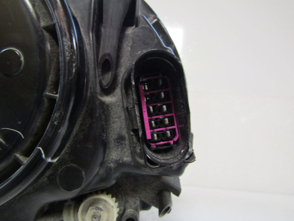 Prednji far VW Beetle 5C halogen 11-19 RH