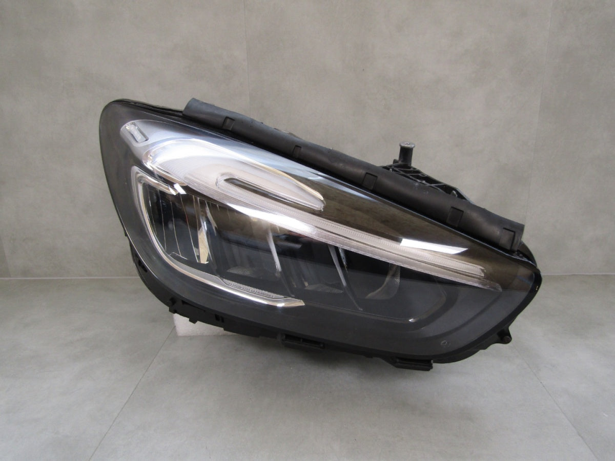 Prednji far Mercedes B klasa W247 Lift LED PERFORMANCE 22- RH