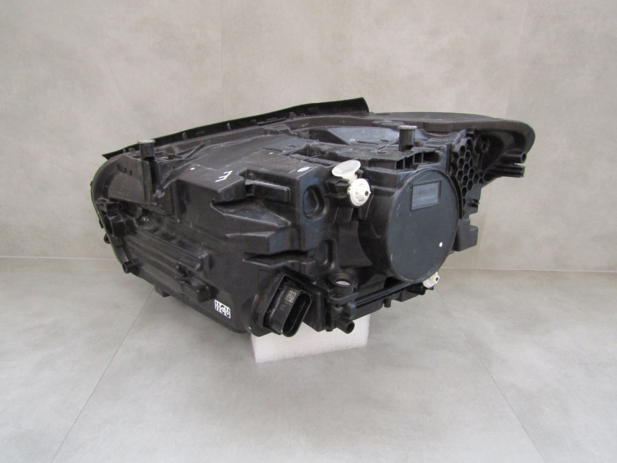 Prednji far Mercedes B klasa W247 Lift LED PERFORMANCE 22- RH