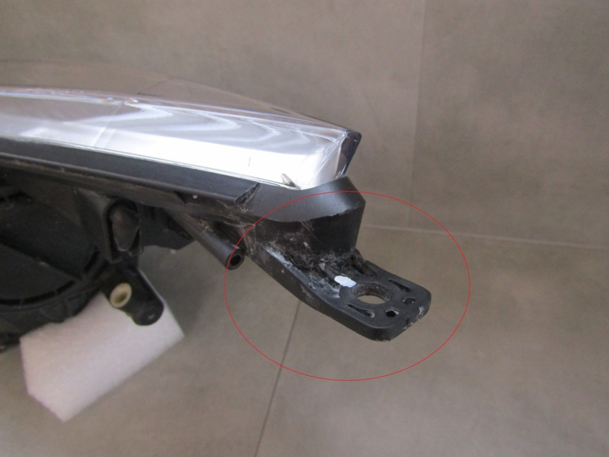 Prednji far Kia Venga halogen 09-19 RH desni 92102 1P000