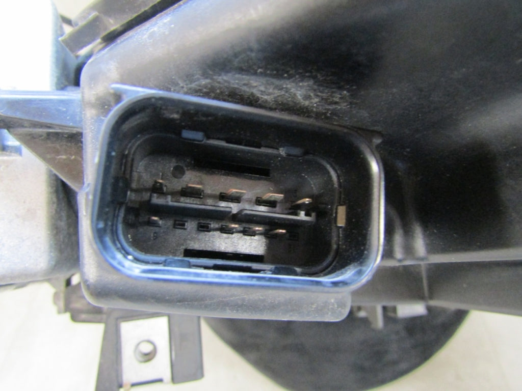 Prednji far BMW 7 F01 F02 xenon zakretni 08-12 RH desni 7182150