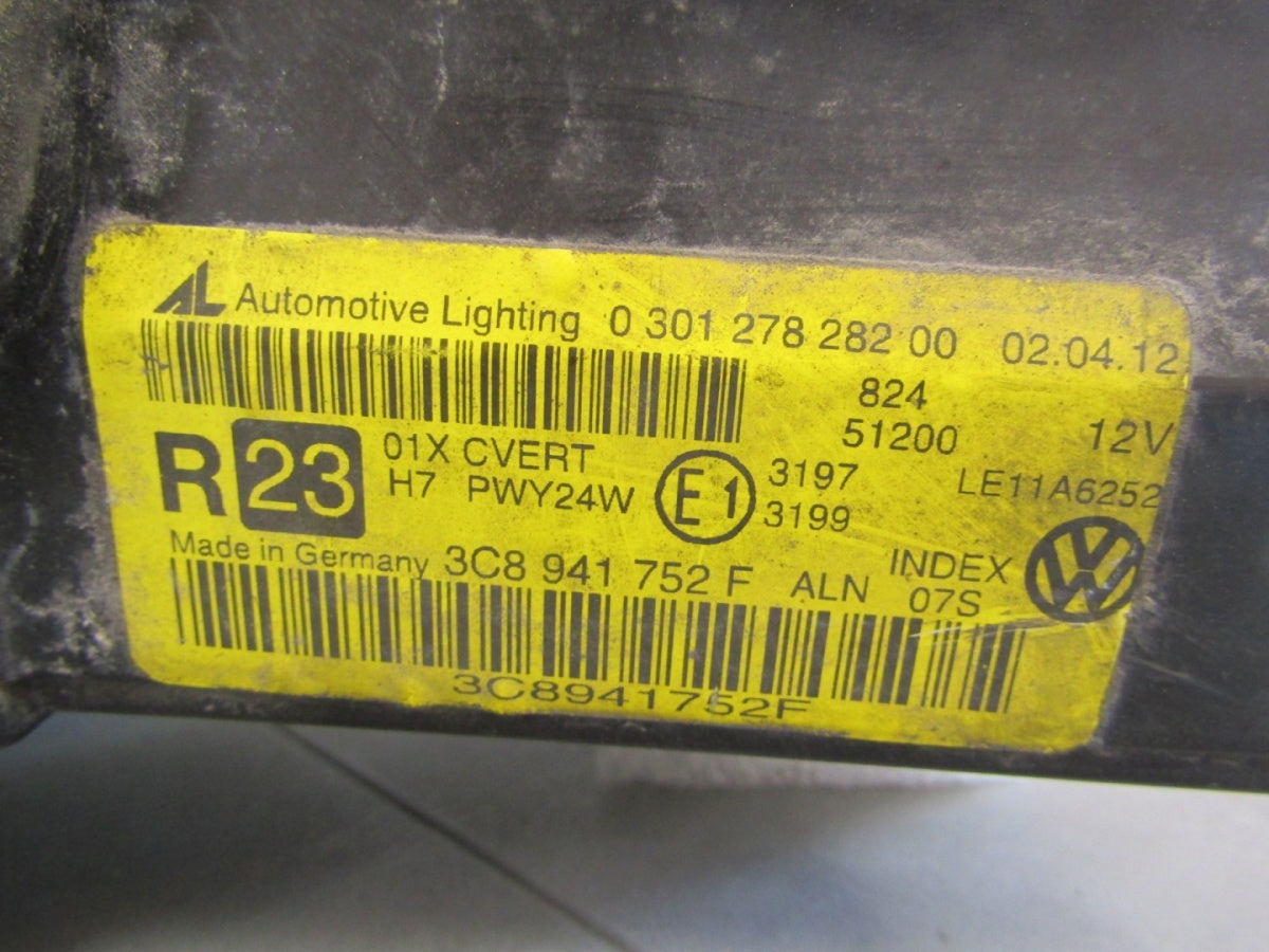 Prednji far Volkswagen Passat CC LIFT xenon zakretni 12-16 RH 3C8941752F