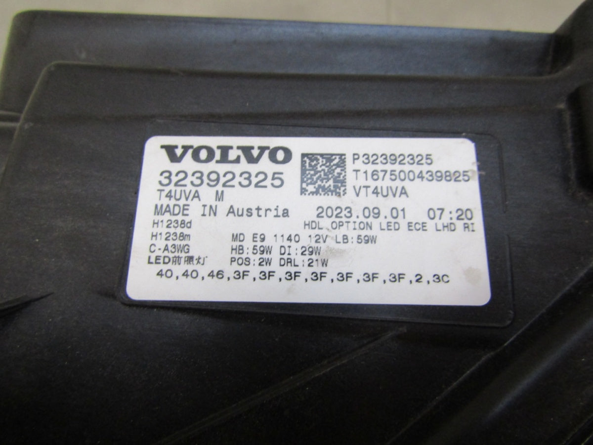 Prednji far Volvo XC40 LIFT FULL LED PIXEL 22- RH 32392325