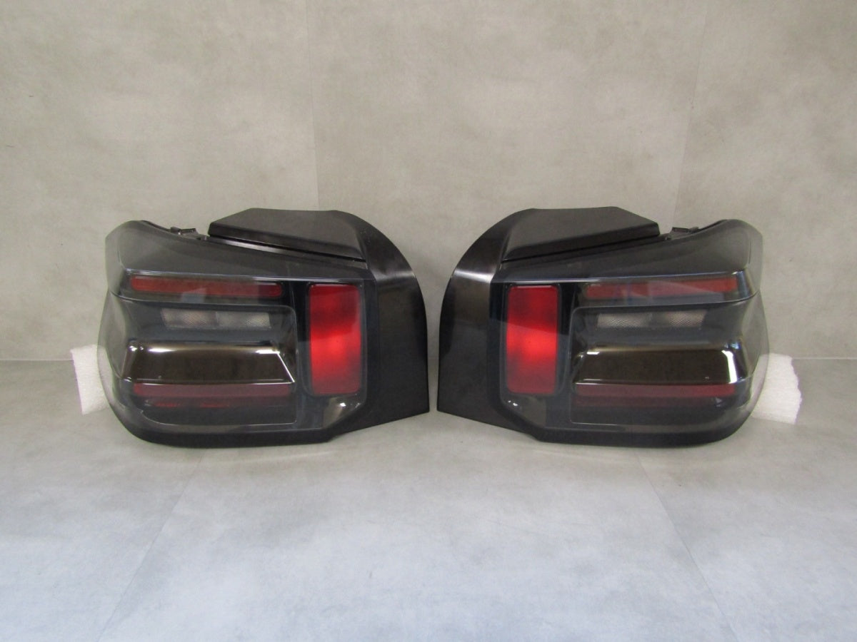 komplet lamp tylnych lijevi desni Citroen C3 IV halogen 24- 9848892180 9845602580