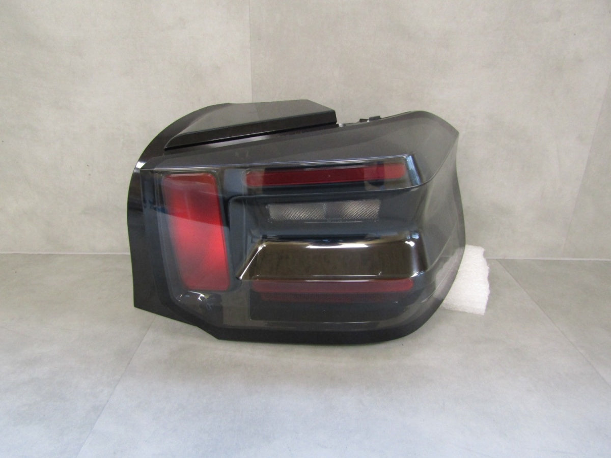 komplet lamp tylnych lijevi desni Citroen C3 IV halogen 24- 9848892180 9845602580