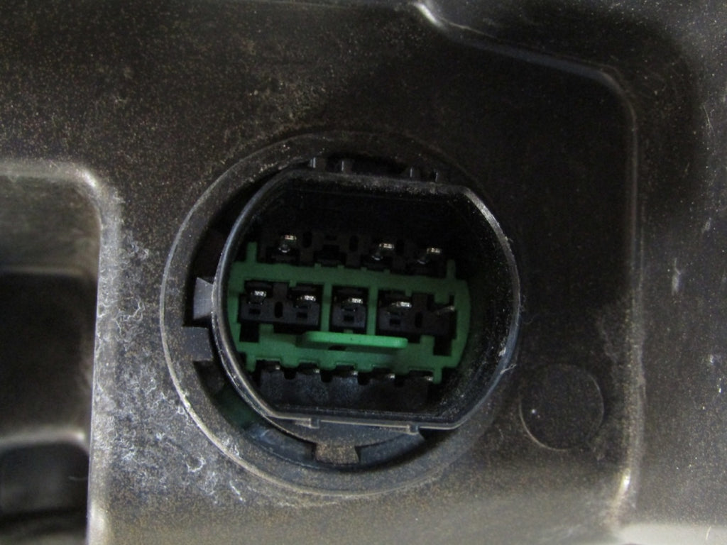 Prednji far MAXUS DELIVER 9 V90 FULL LED desni RH 19- C0013996