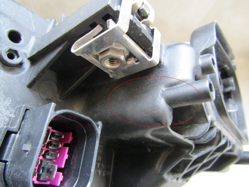 Prednji far AUDI Q8 E-TRON 4KE MATRIX RH desni 22- 4KE941036D