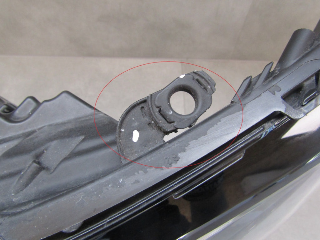 Prednji far Land Rover Discovery 5 V L462 LED 16- LH HY32-13W030-HC