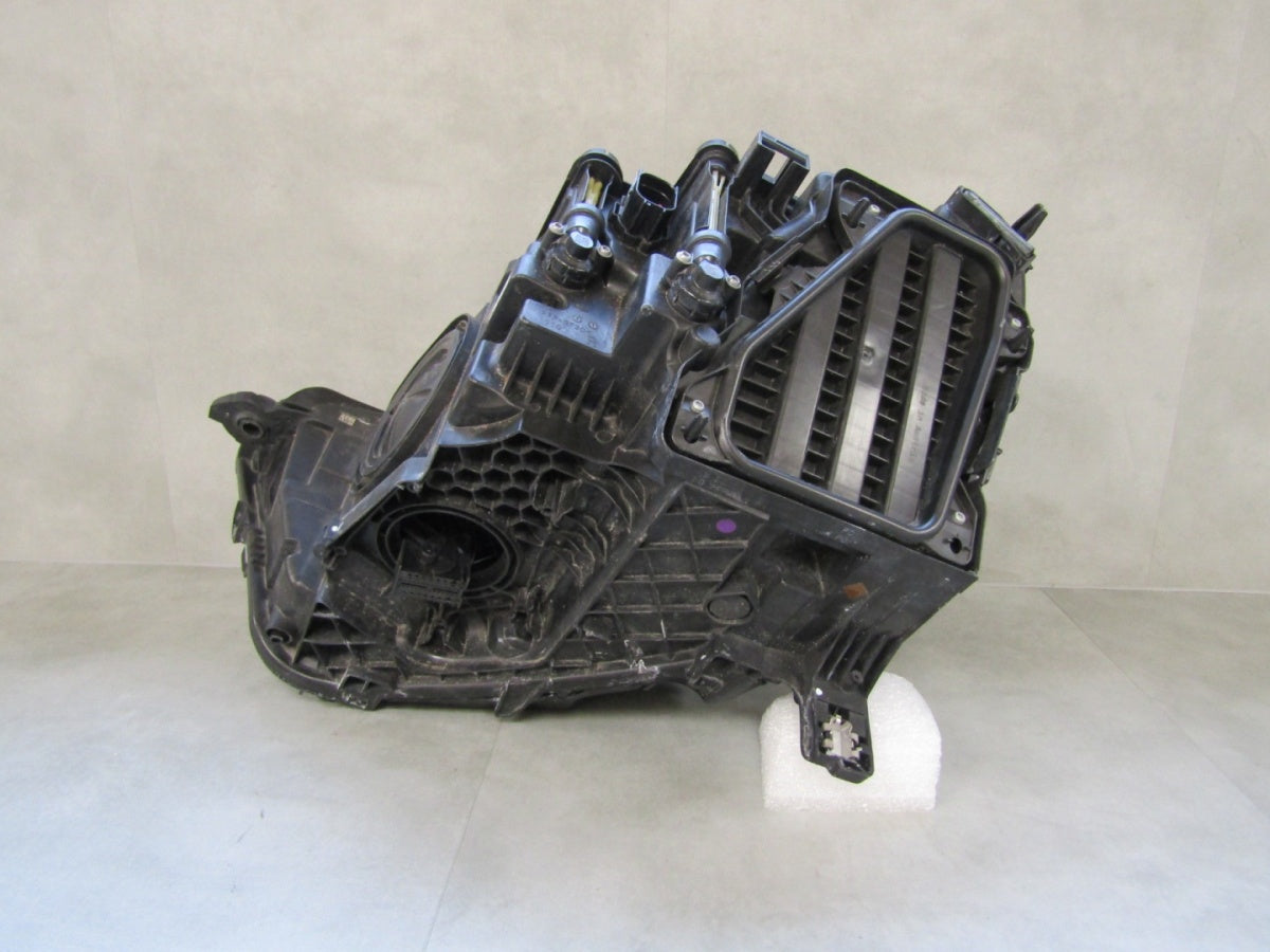 Prednji far Audi Q3 83A FULL LED 18- RH 83A941034