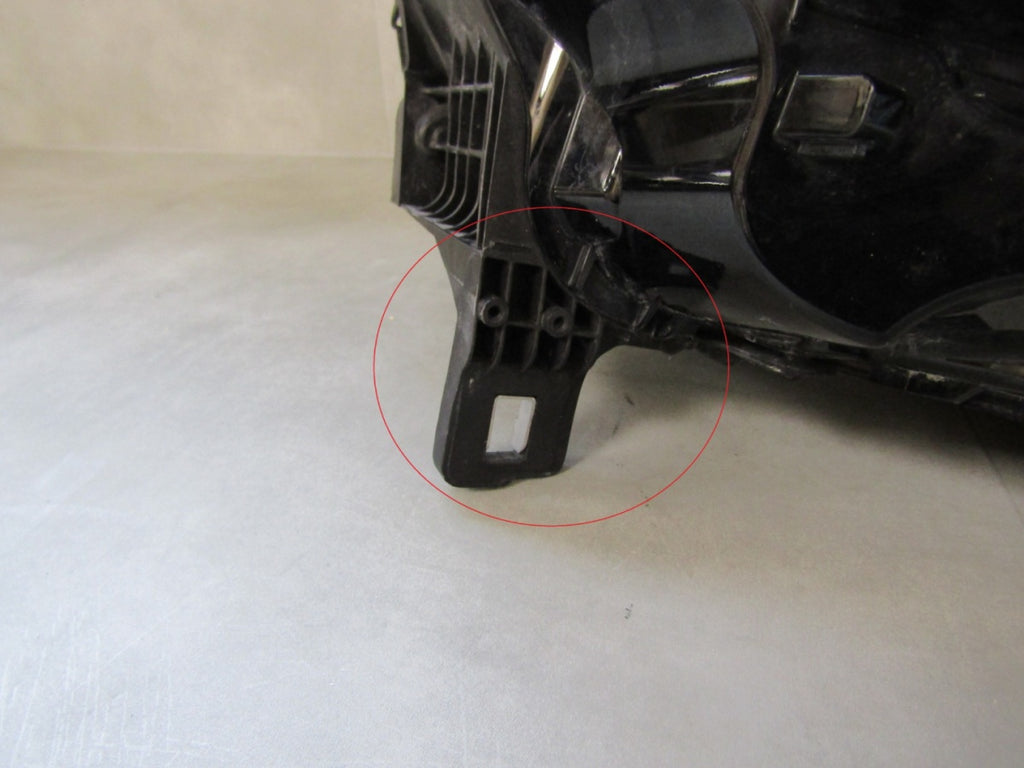 Prednji far Audi Q3 83A FULL LED 18- RH 83A941034