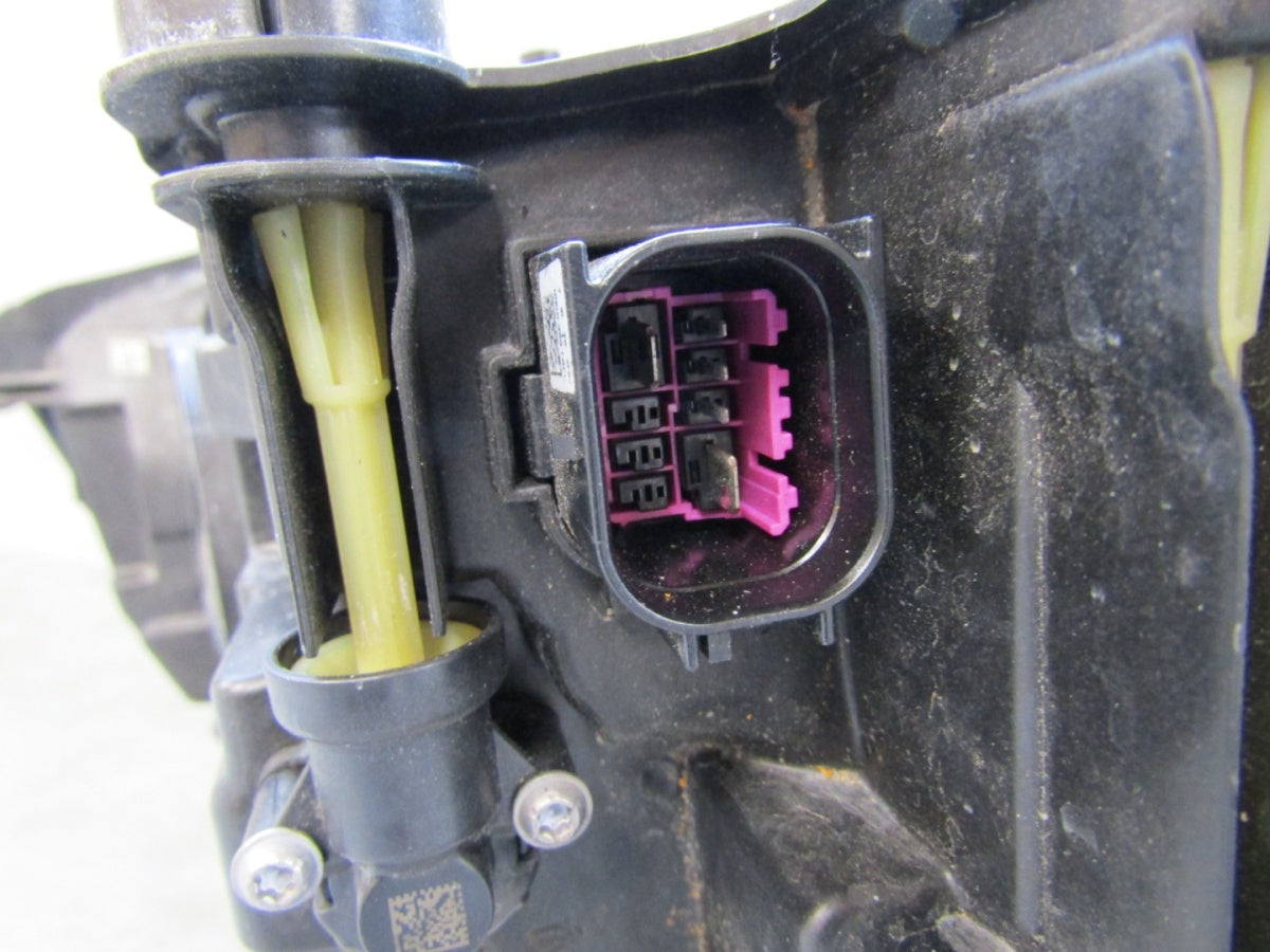 Prednji far Audi Q3 83A FULL LED 18- RH 83A941034