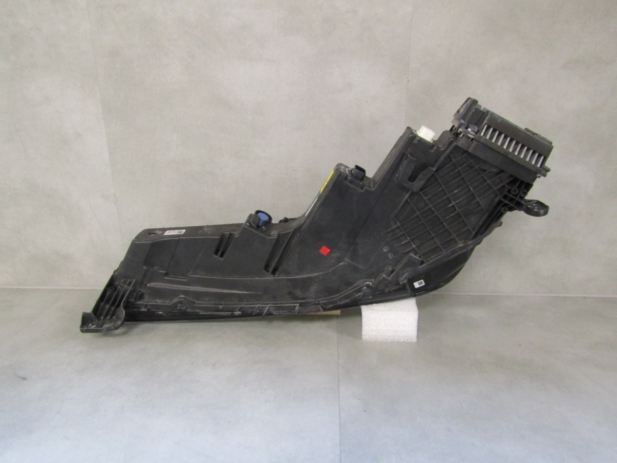 Prednji far BMW 7 G70 LED DRL SVAROWSKI RH 22- 9879936