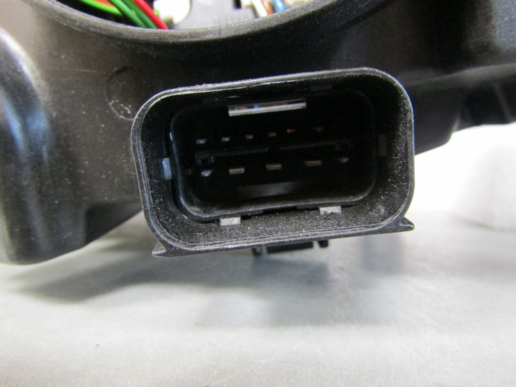 Prednji far BMW X6 E71 xenon XENON zakretni 07-14 RH desni 7287014