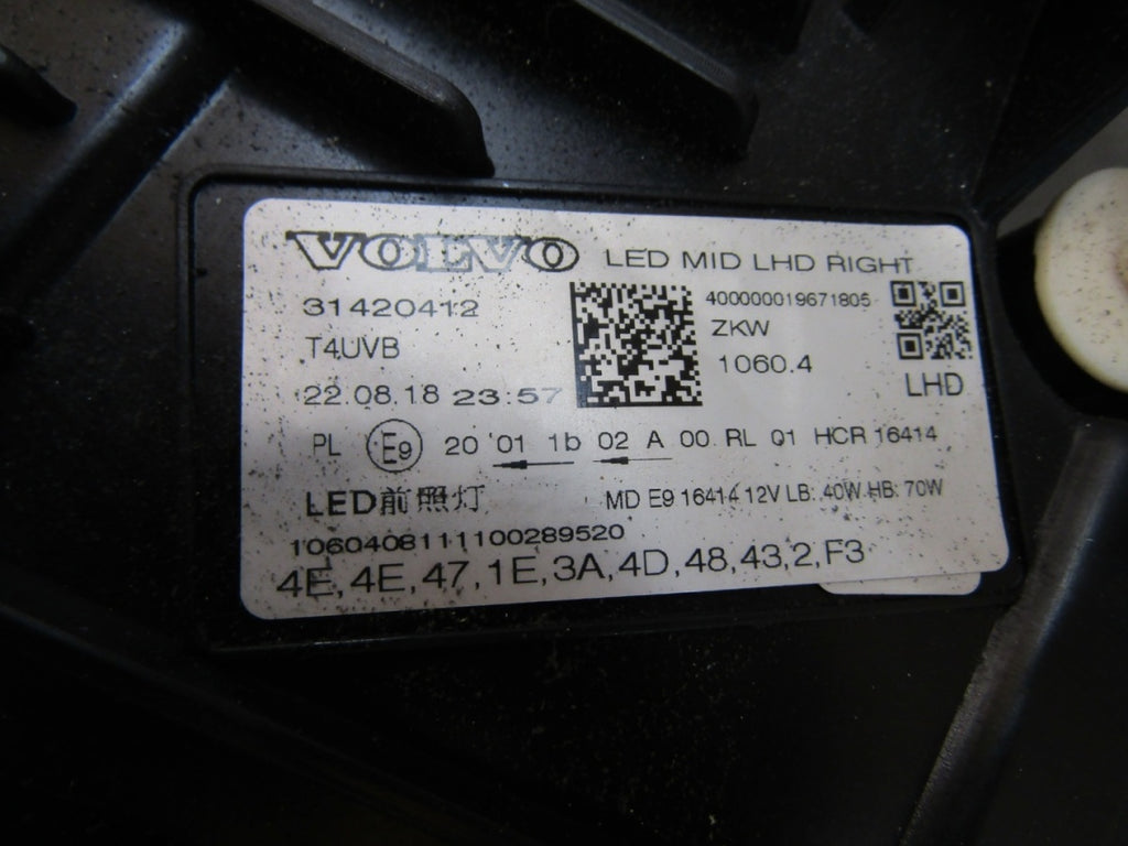 Prednji far Volvo XC60 II MID LED 17-24 RH desni 31420412