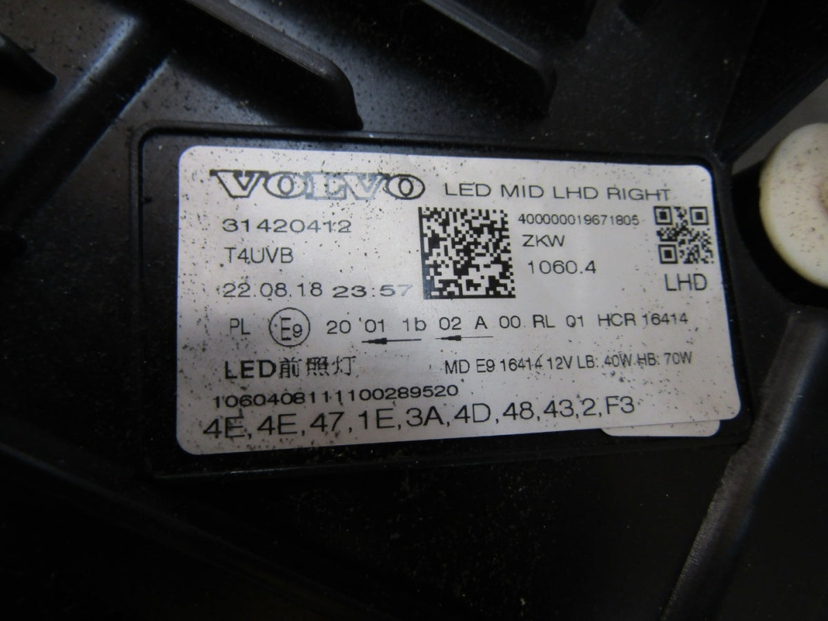 Prednji far Volvo XC60 II MID LED 17-24 RH desni 31420412