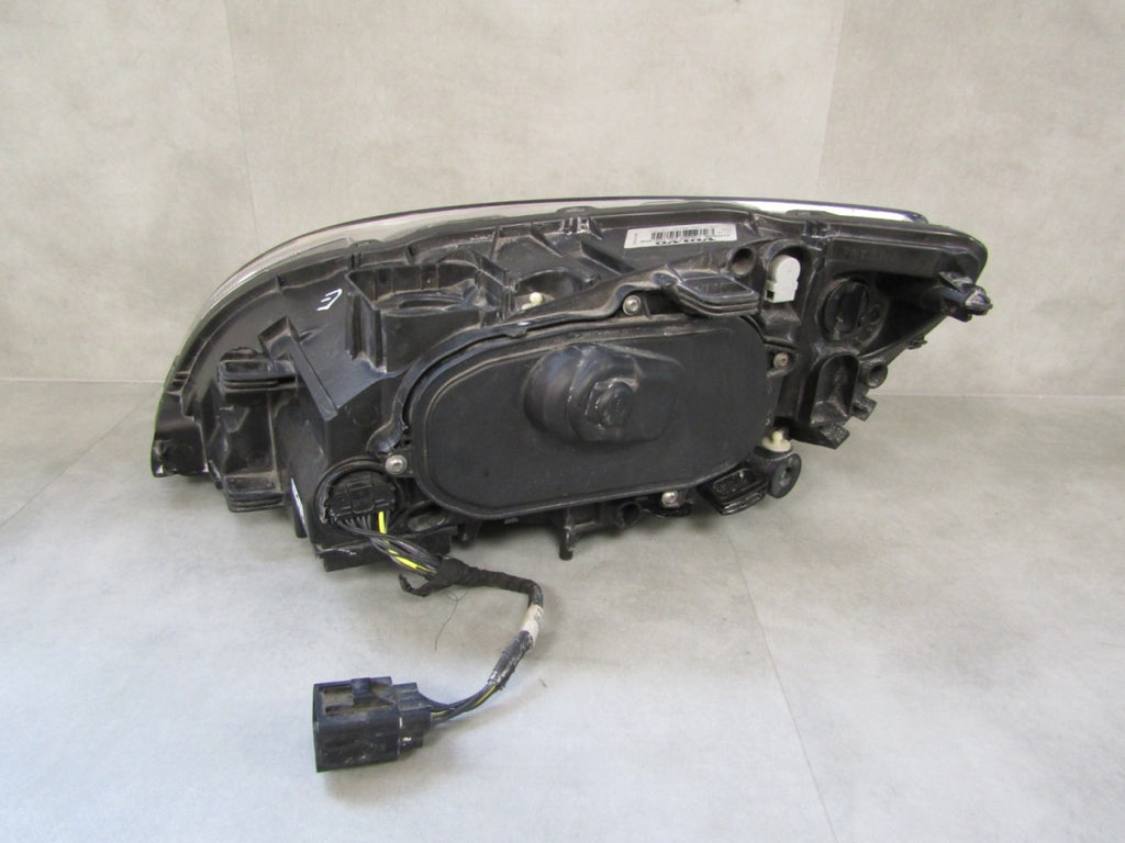 Prednji far Volvo V60 S60 LIFT halogen 13-18 RH 31358098